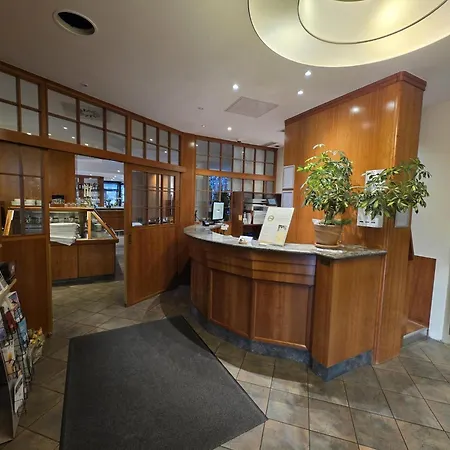 索纳帕斯特餐厅酒店 3*