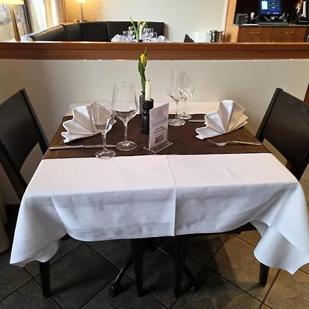 Restaurant Sonne-post 3*
